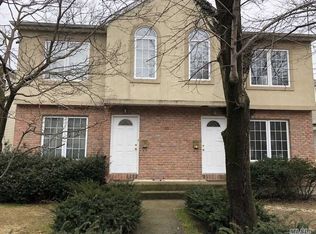 60B Linwood Rd N, Port Washington, NY 11050