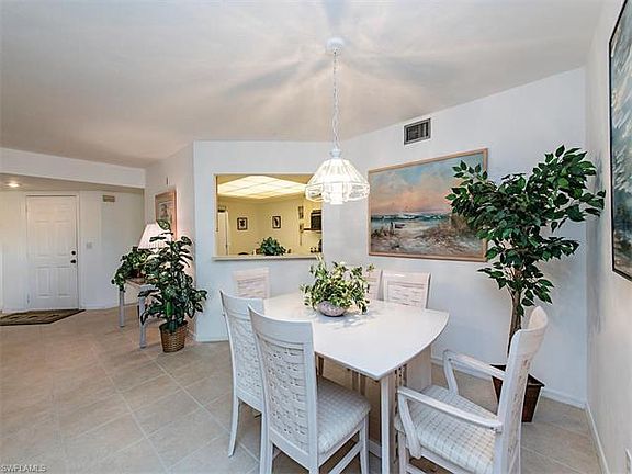 3rd image of 586 Beachwalk Cir APT 103