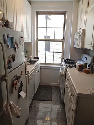 Rented by Metropolitan Equities | media 9