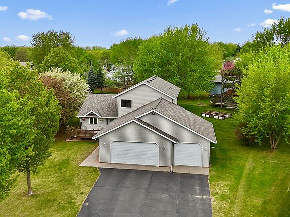 3rd image of 453 Stanley Dr
