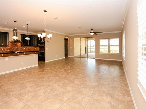 4th image of 2631 Stargrass Cir