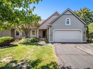 115 Willow Ct, Chelsea, MI 48118
