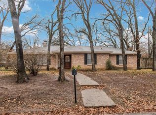 912 Madison Dr, Corsicana, TX 75110