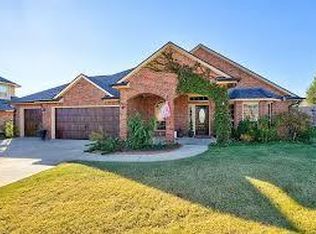 9108 NW 86th Ct, Yukon, OK 73099