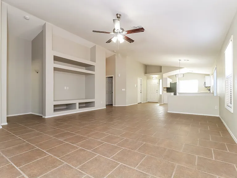 11456 W Sheridan St — Photo 4