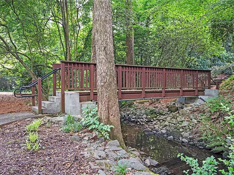 3203 Lenox Rd NE #28 — Photo 35