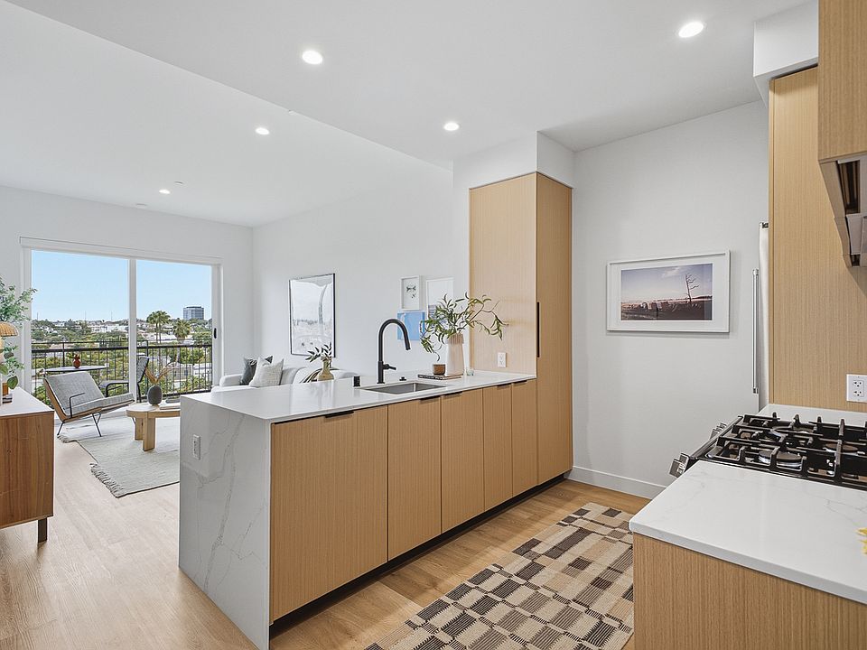 1st image of 3555 Overland Ave #310