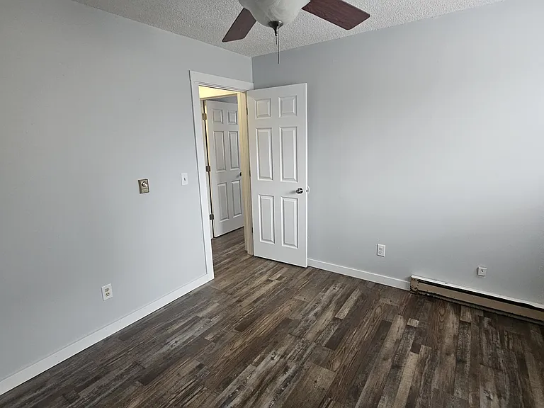 1160 Oakview Dr #6 — Photo 18