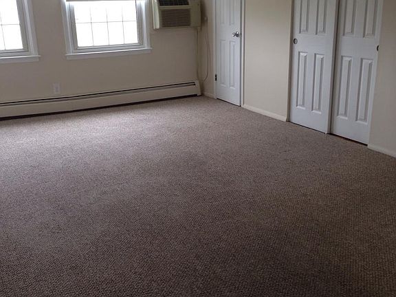 4th image of 1558 Simpson Ave