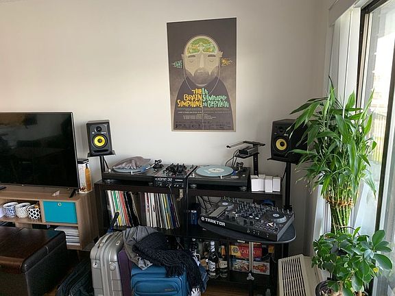 5th image of 2540 Shore Blvd APT 5M