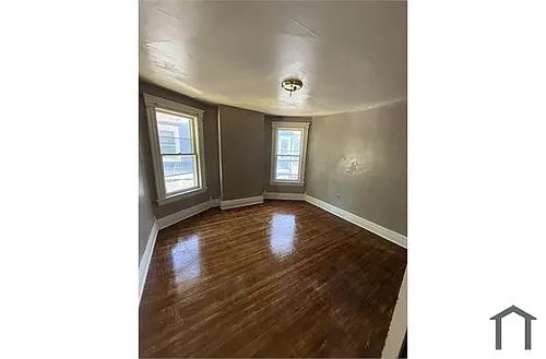 35 Hobart St #2 Photo 1