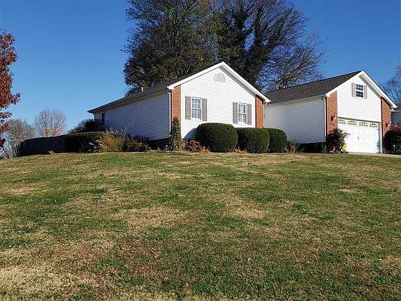 2nd image of 190 Hillington Dr