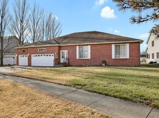 1909 Maynard Dr, Champaign, IL