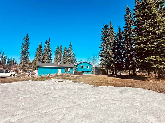 3rd image of 2518 Aster Dr