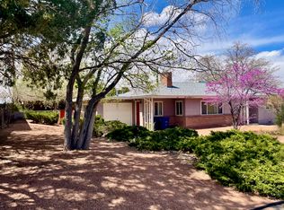 1303 Richmond Dr SE, Albuquerque, NM 87106