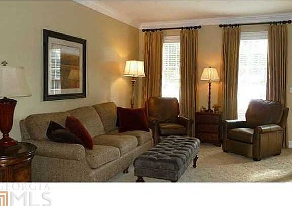 3rd image of 450 Chantenay Pl
