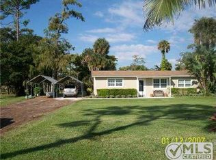 691 Hyde Park Rd, Loxahatchee, FL 33470