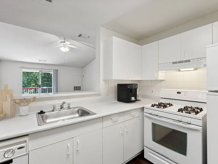 Residences at Westborough Station — Photo 38