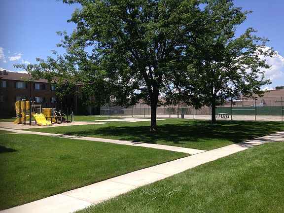 3rd image of 4158 S Oak Meadows Dr APT 10