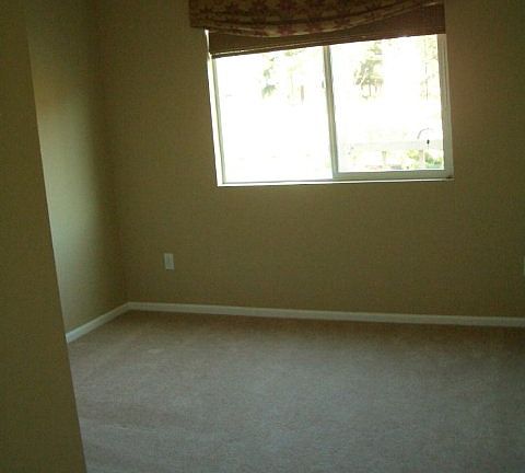 5th image of 6047 Pennsylvania St SE