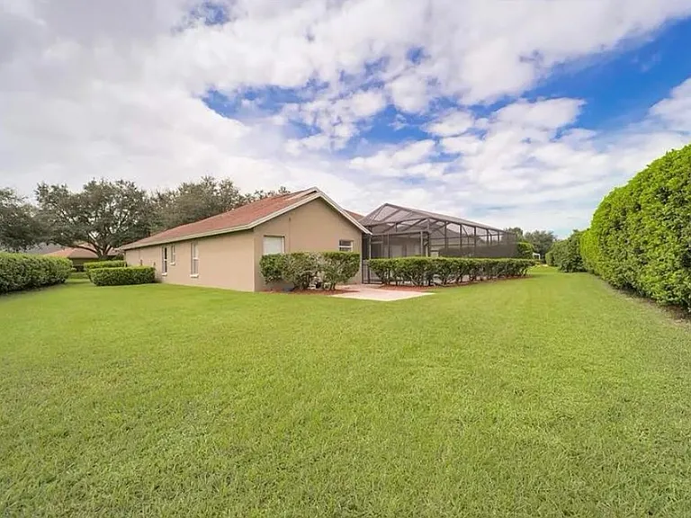 3508 Shadowood Dr — Photo 3