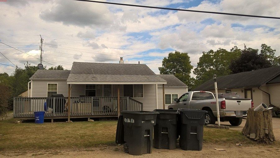 1st image of 3106 Saner Ave
