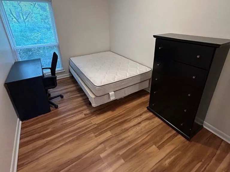 1336 Bradley Dr — Photo 10