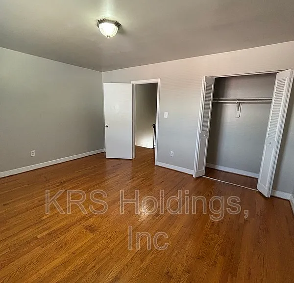 5211 Goolsby Ct N — Photo 5