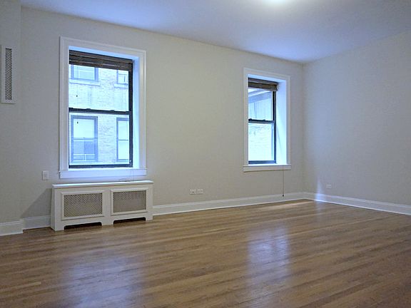 3rd image of 925 W End Ave APT 2G