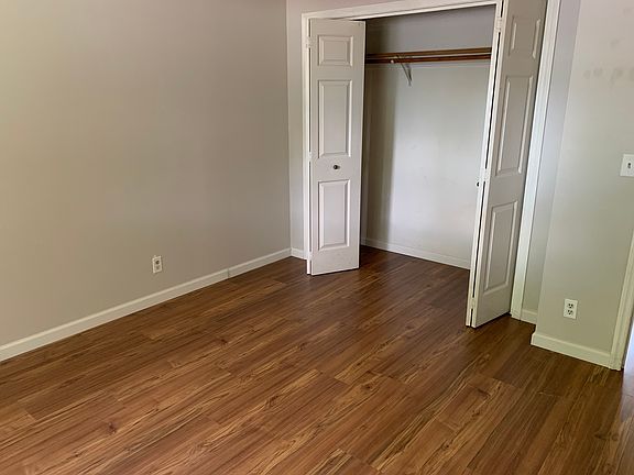 5th image of 4721 Siesta Ct NE