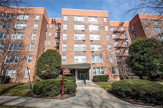 1st image of 120 Dehaven Dr APT 129