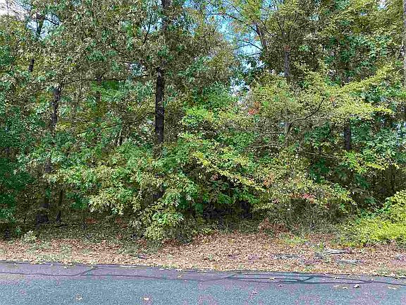 4th image of 6401 Edgehill Cir