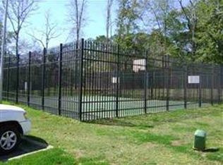 2738 W Tharpe St APT 401, Tallahassee, FL 32303