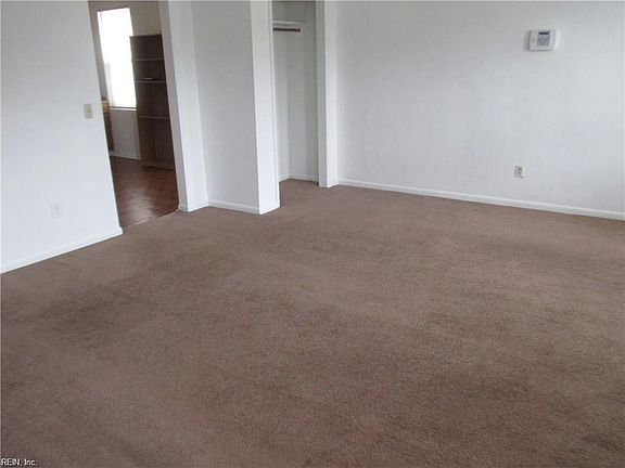 3rd image of 112 W 38th St #B