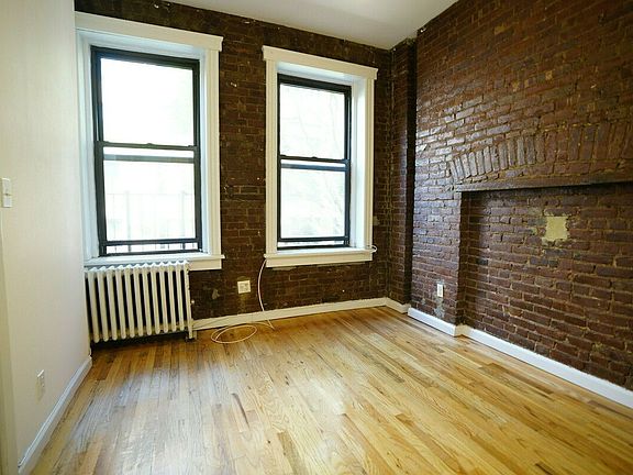 3rd image of 36 E 7th St APT 2rw