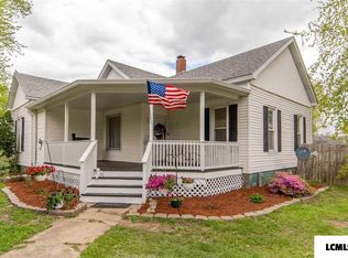 401 N Peoria St, New Holland, IL 62671