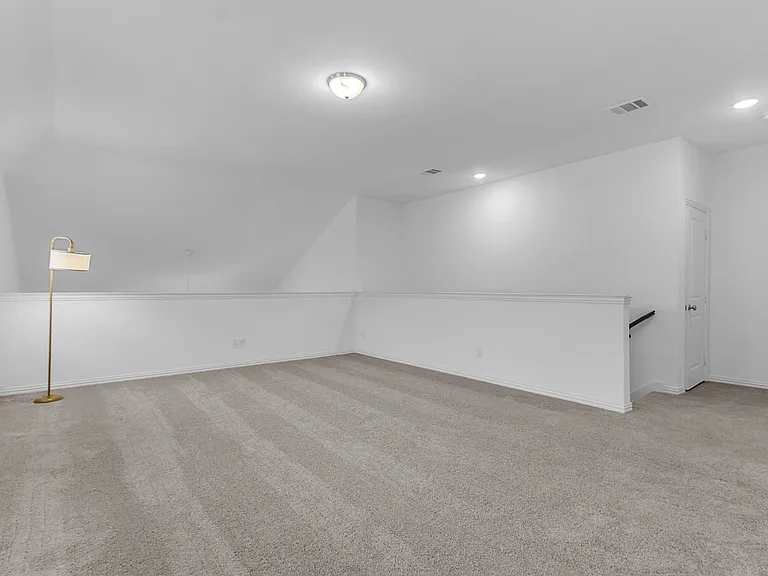 2136 Sunnymede Dr — Photo 26