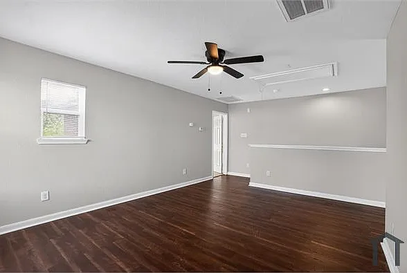 2923 Beacon Grove St — Photo 11