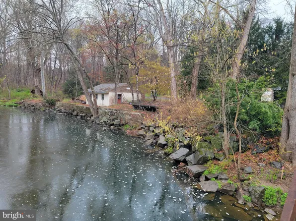 2560 Fetters Mill Rd, Huntingdon Valley, PA 19006