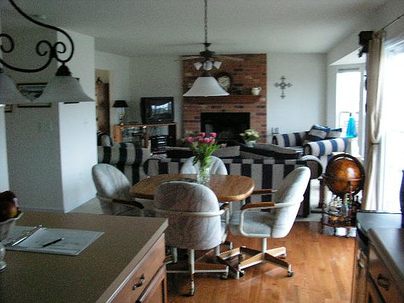 Breakfast nook