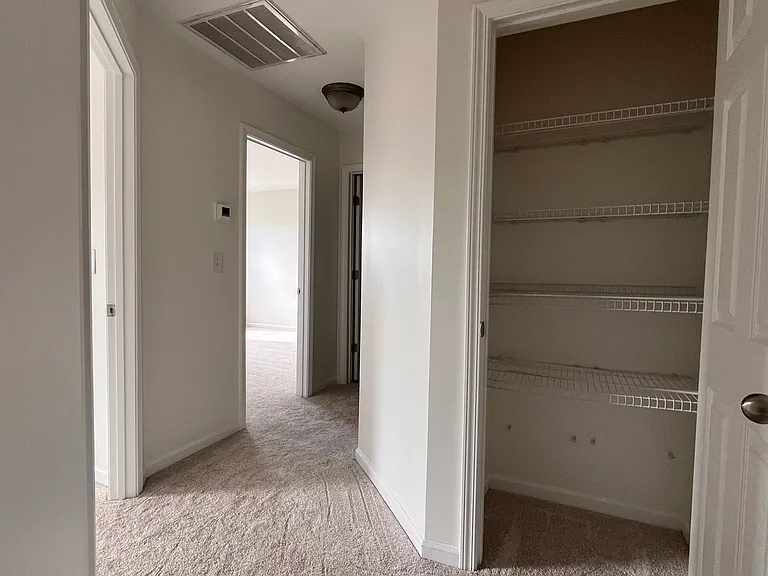 314 Shady Creek Ln — Photo 8