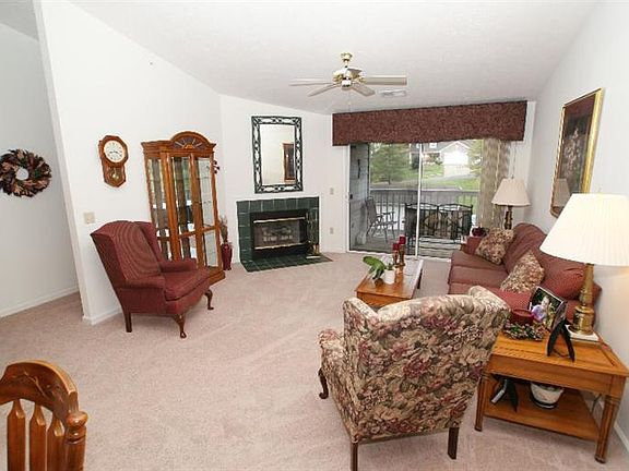 4th image of 7470 Shawnee Ln APT 377