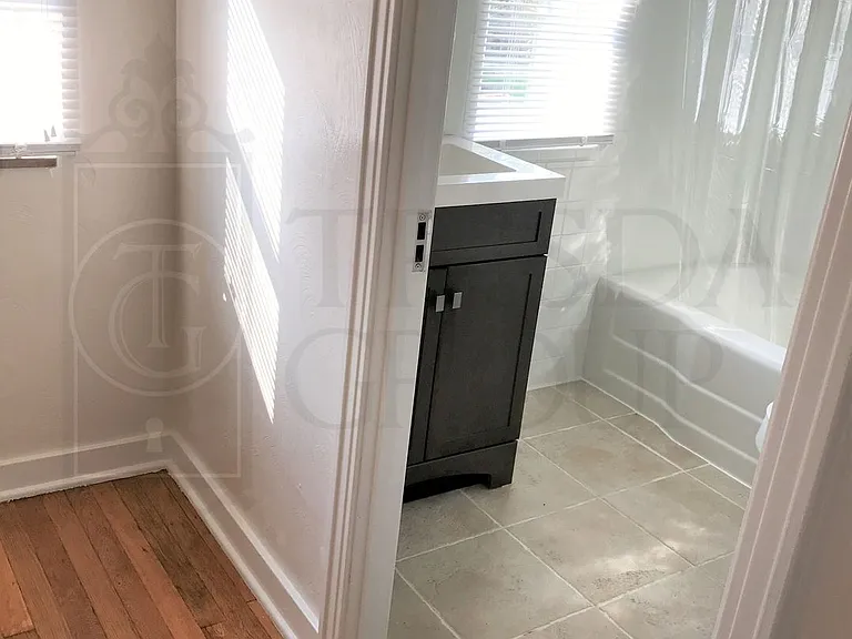 3218 Glendale Ave — Photo 48