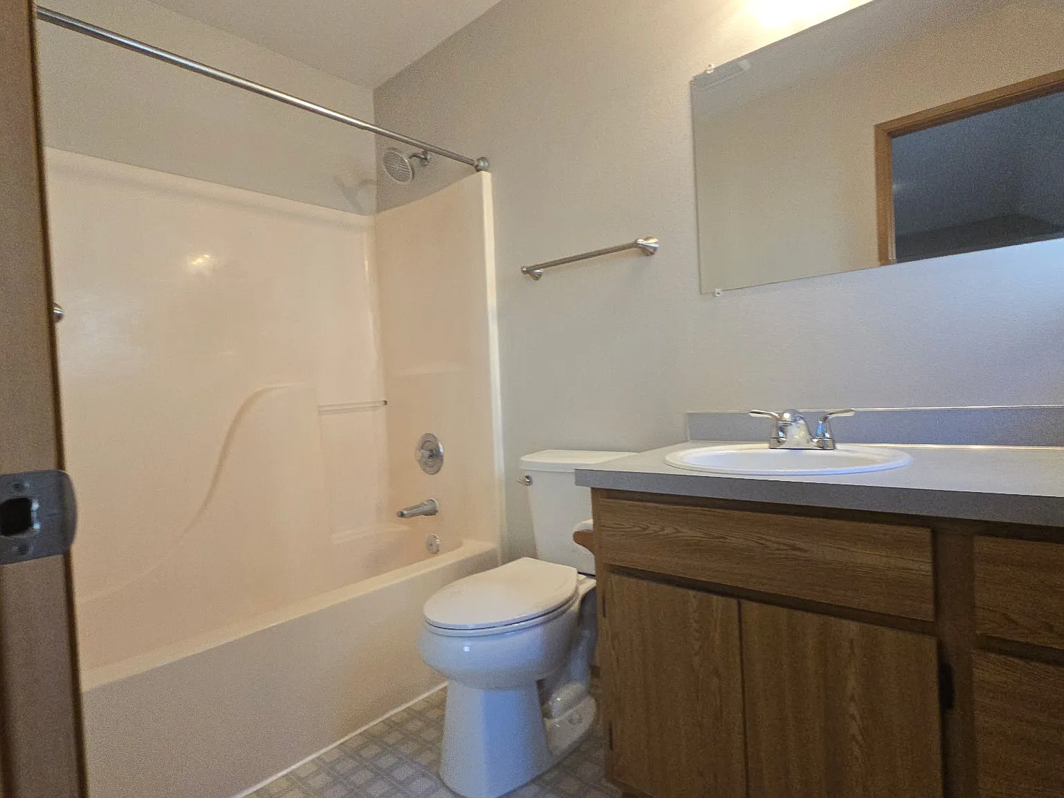 2927 Federal Ave., Everett, WA 98201 — Photo 2
