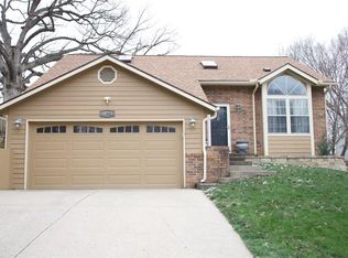 10401 NW 57th Ter, Kansas City, MO 64152