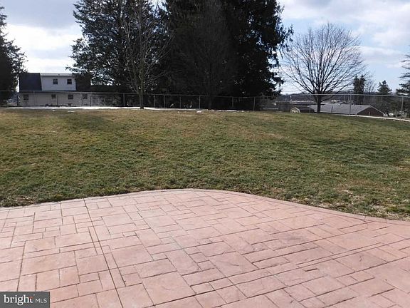 4th image of 7209 Catherine Dr