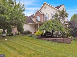 359 Mountain Blvd, Wernersville, PA 19565