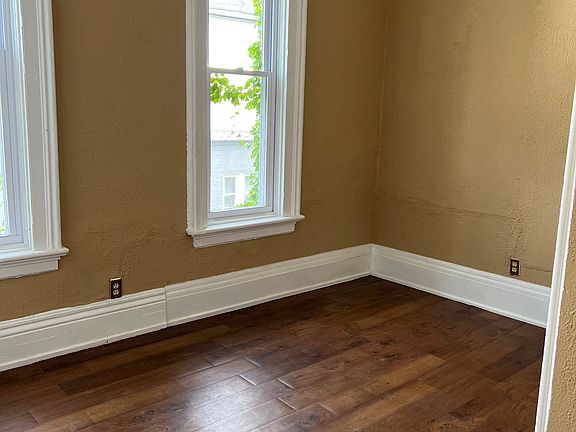 5th image of 429 Prospect Ave #4