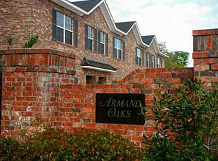 109 Armand Oaks, Ocean Springs, MS 39564