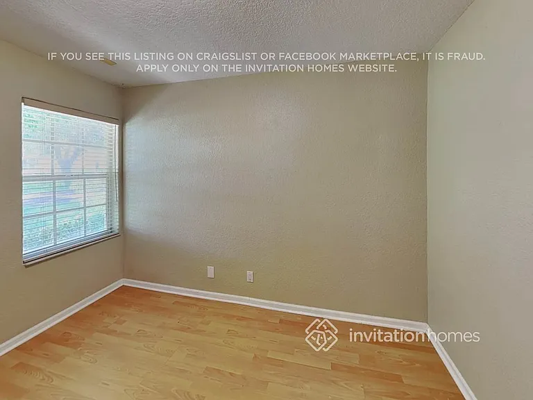 3970 Sea Grape Cir — Photo 16